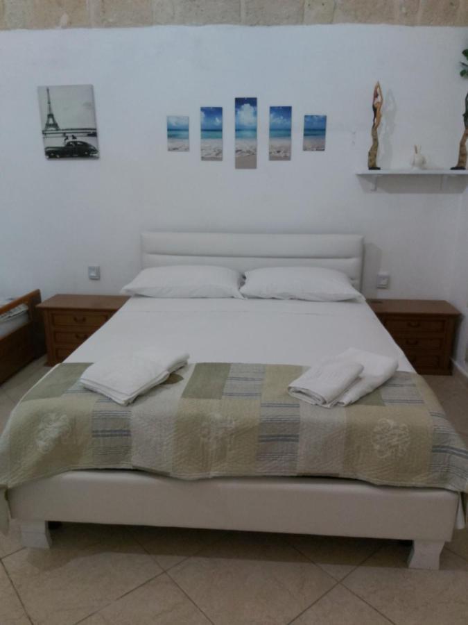 La Stradina Bed & Breakfast Trani Luaran gambar
